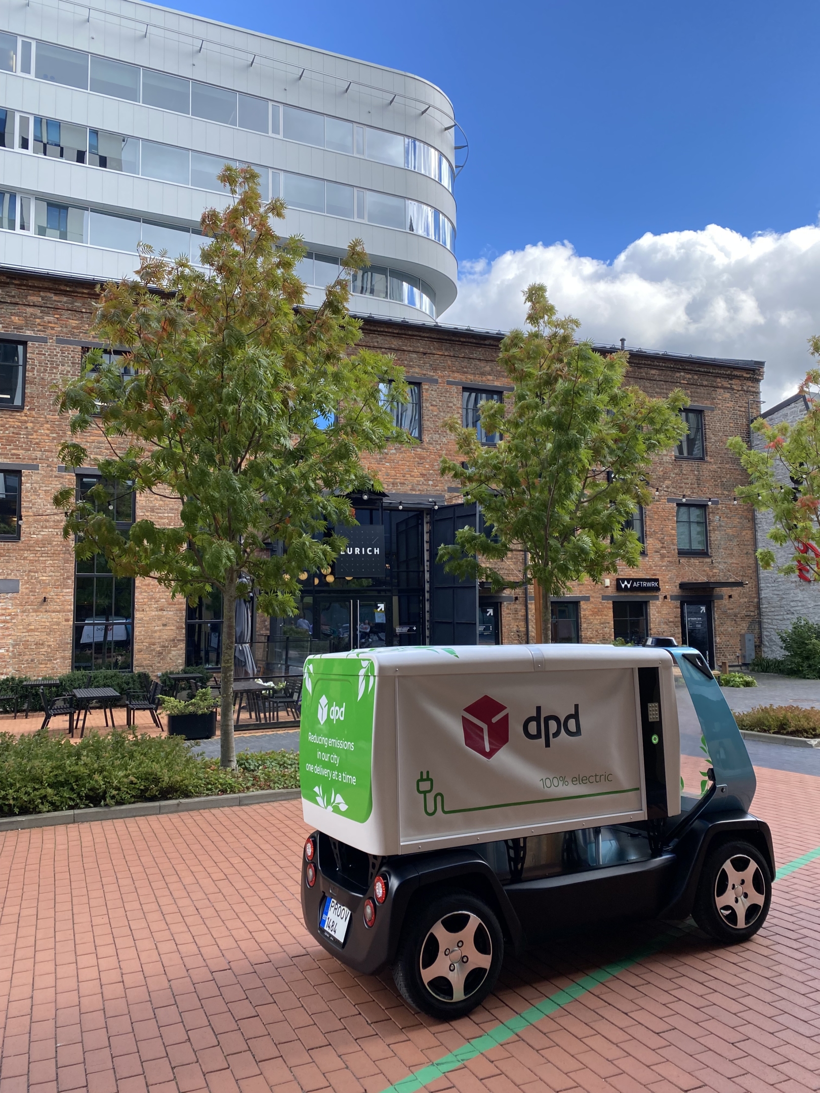 DPD Clevon's Robot Courier CLEVON 1 Becomes Inaugural Tester of ...